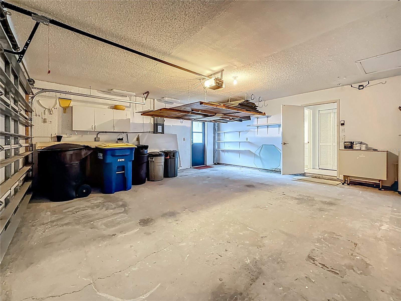 Image 46 of 67 For 950 College Hill Drive