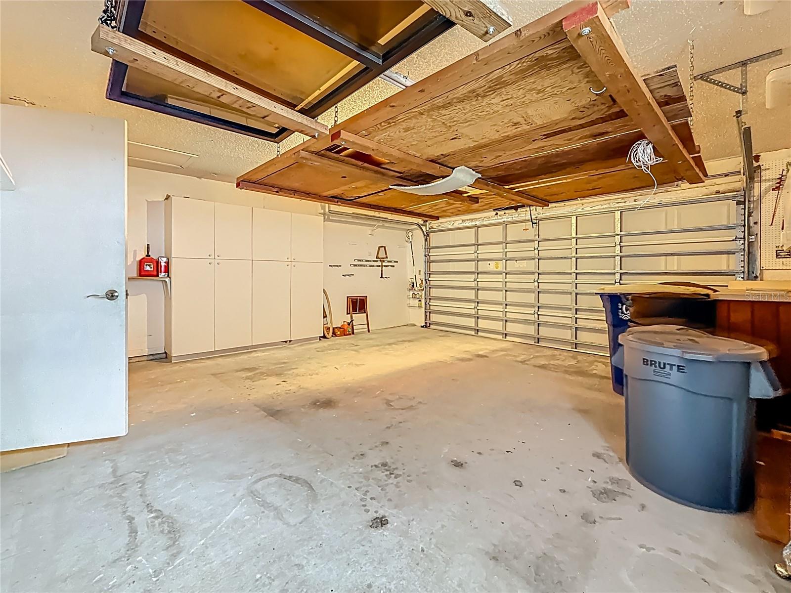 Image 47 of 67 For 950 College Hill Drive