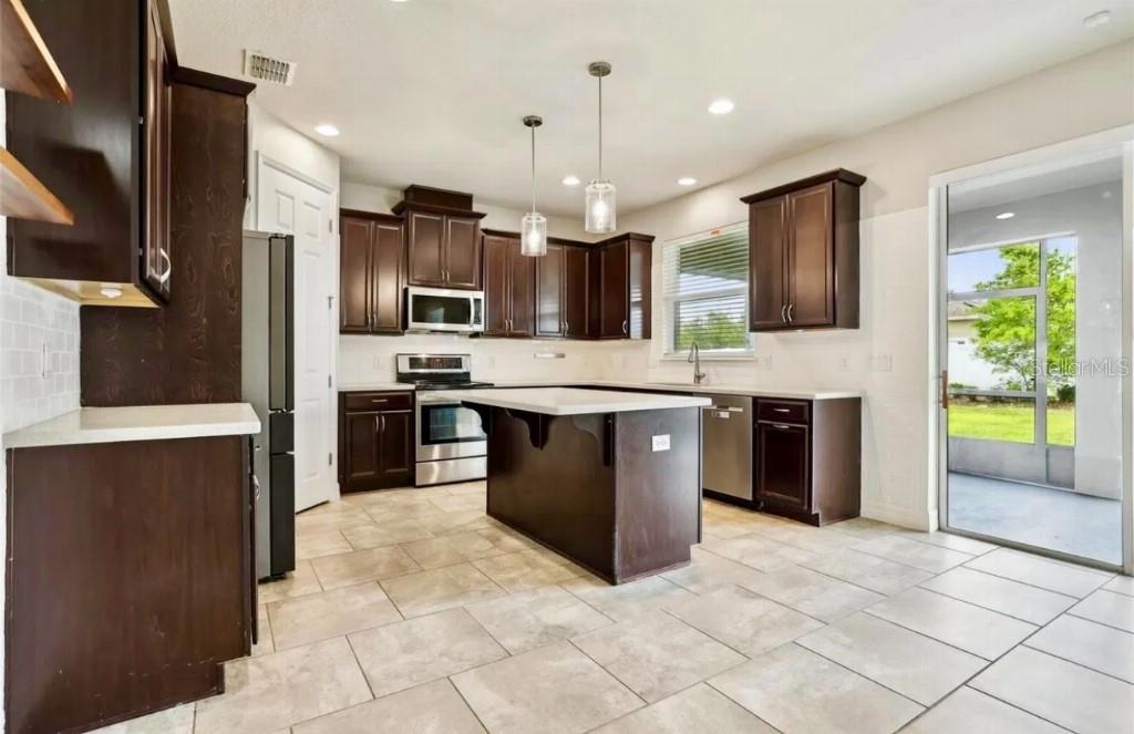 Image 5 of 15 For 8433 Corkfield Avenue
