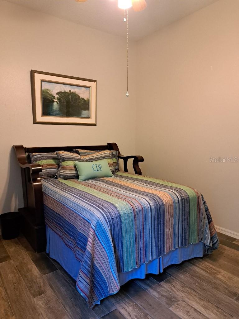 Image 23 of 37 For 1012 Kingsborough Gardens Court