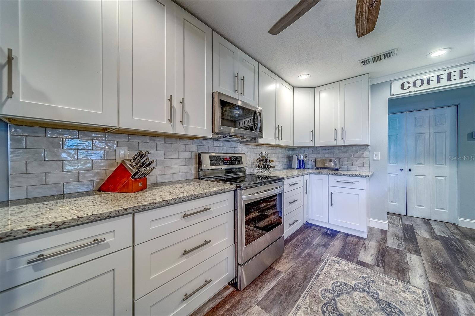Image 18 of 26 For 2815 Rampart Circle