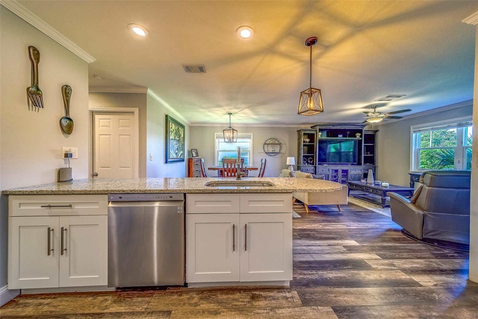 Image 19 of 26 For 2815 Rampart Circle