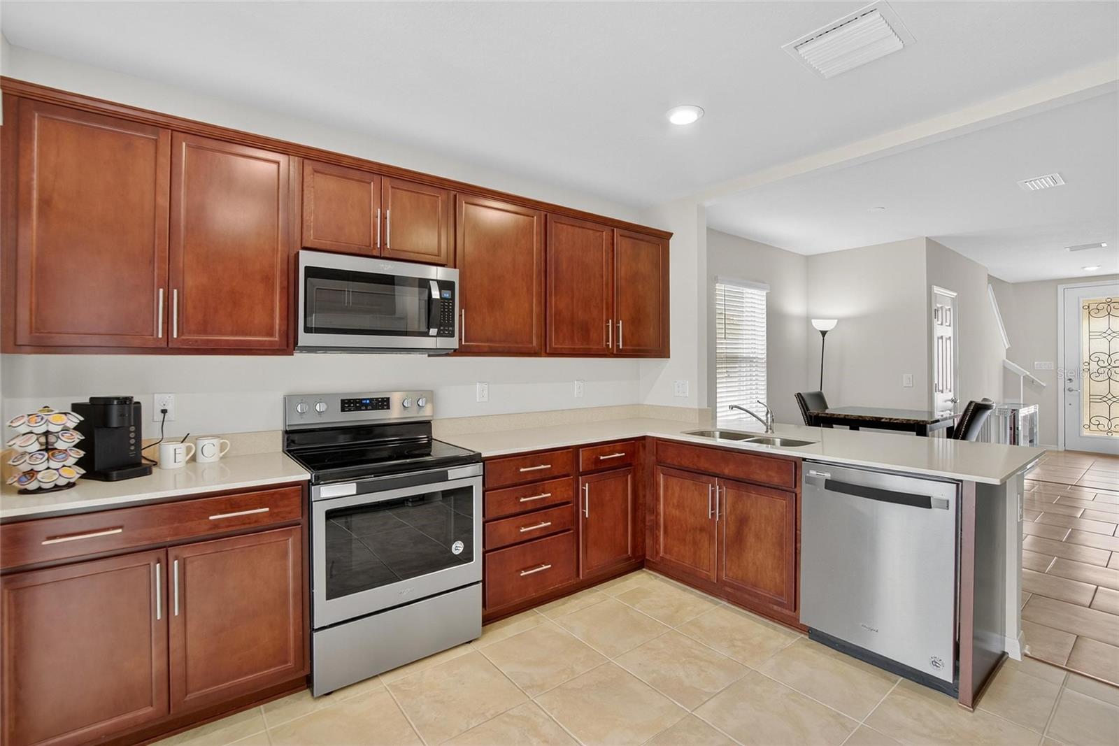 Image 11 of 51 For 6627 Ryestone Way