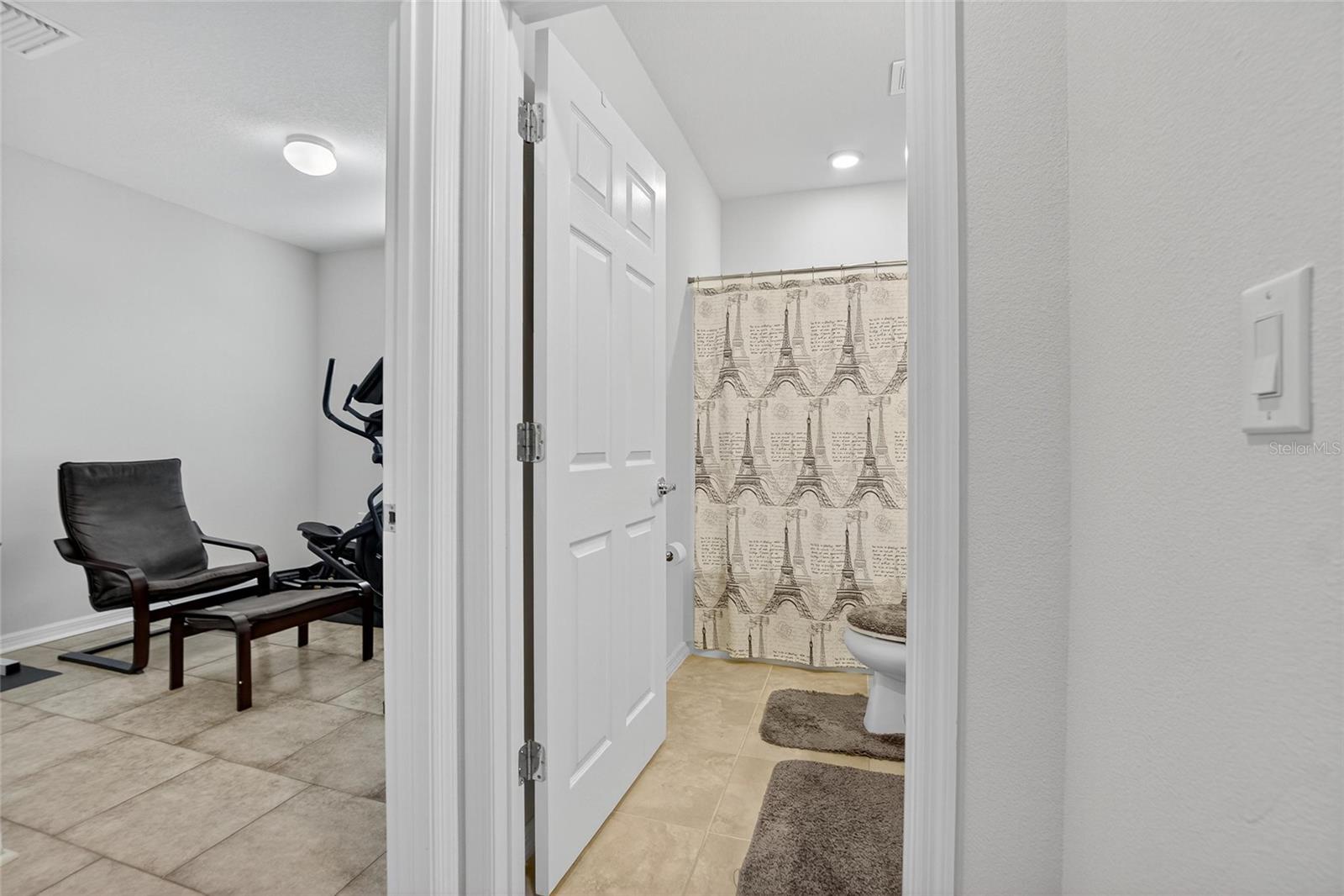 Image 15 of 51 For 6627 Ryestone Way