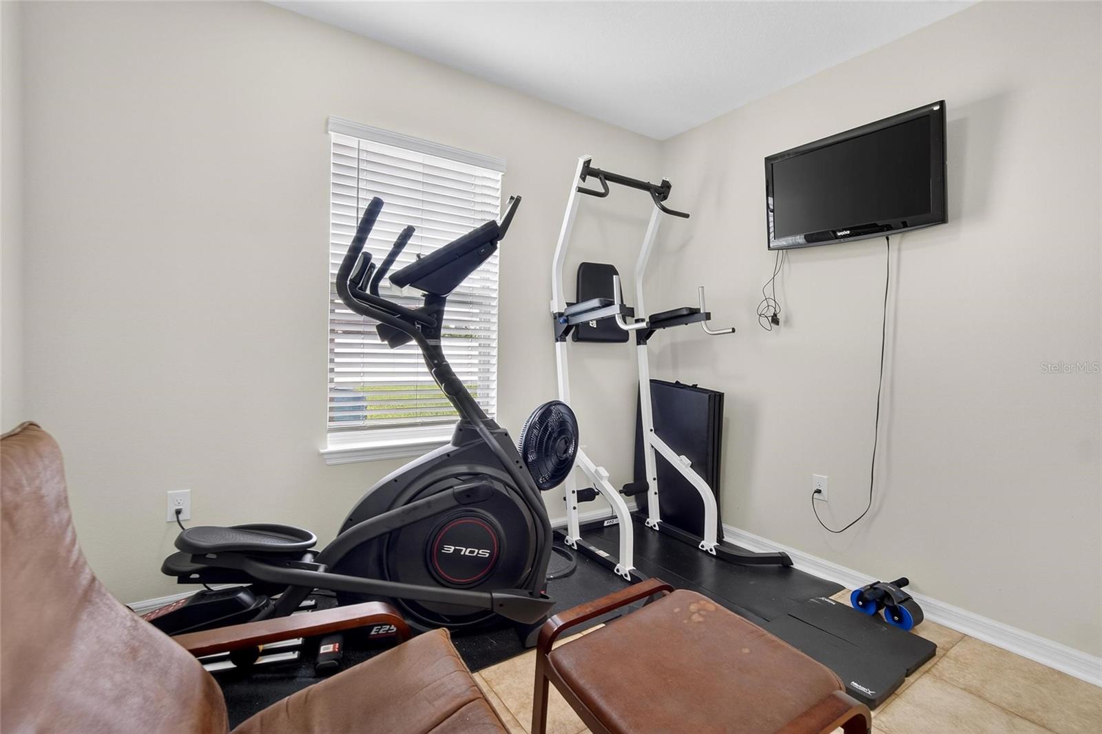 Image 17 of 51 For 6627 Ryestone Way