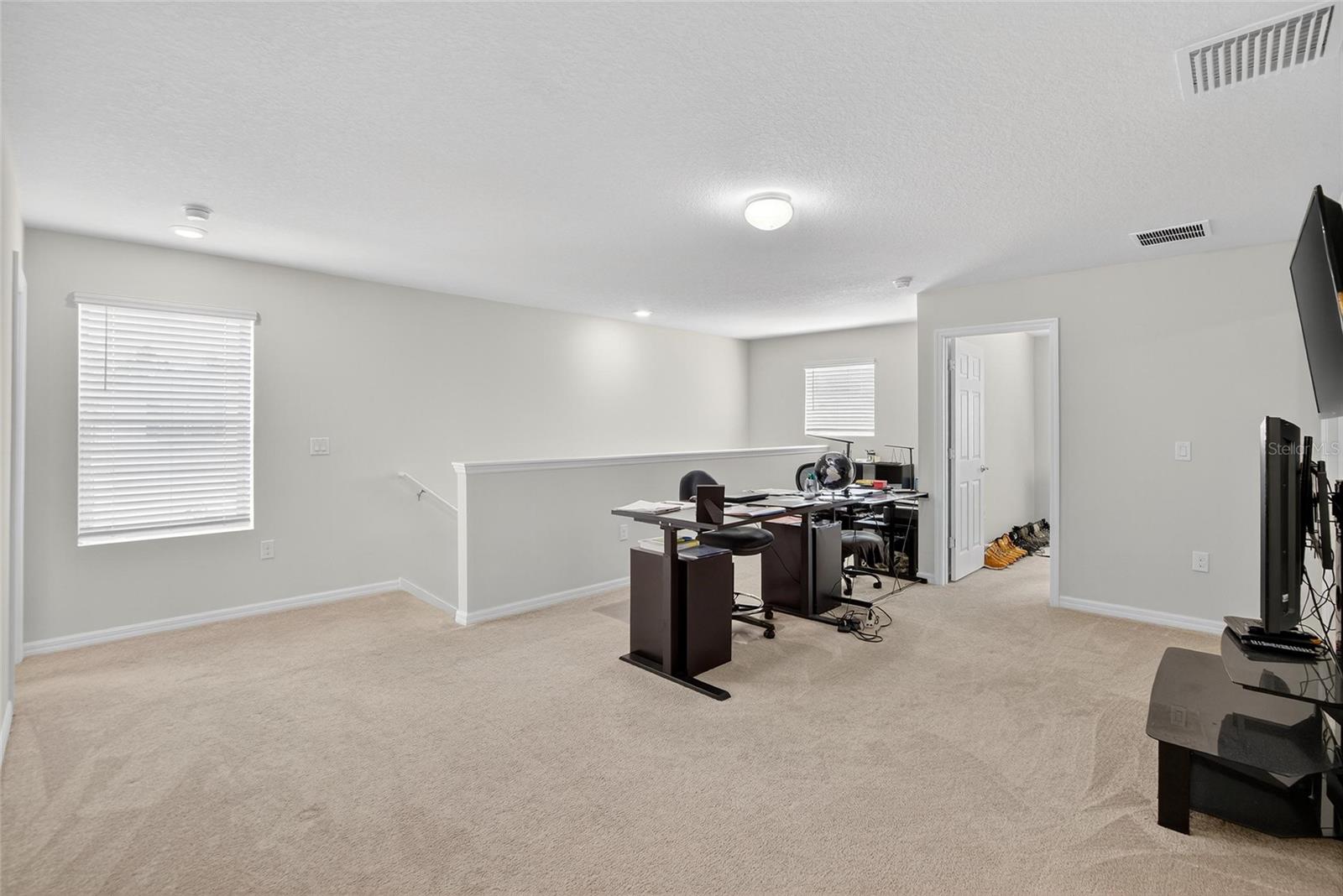 Image 21 of 51 For 6627 Ryestone Way