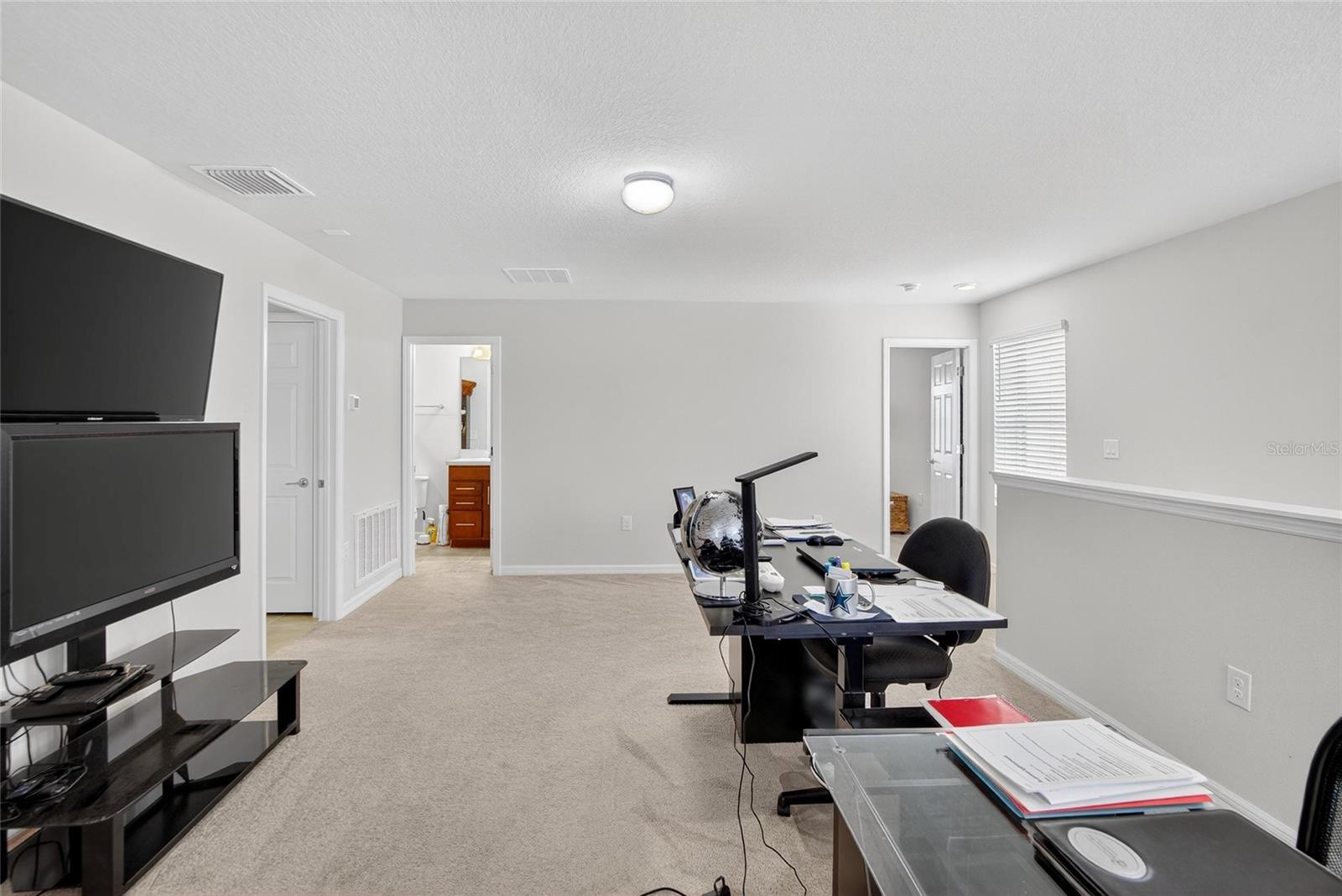 Image 22 of 51 For 6627 Ryestone Way