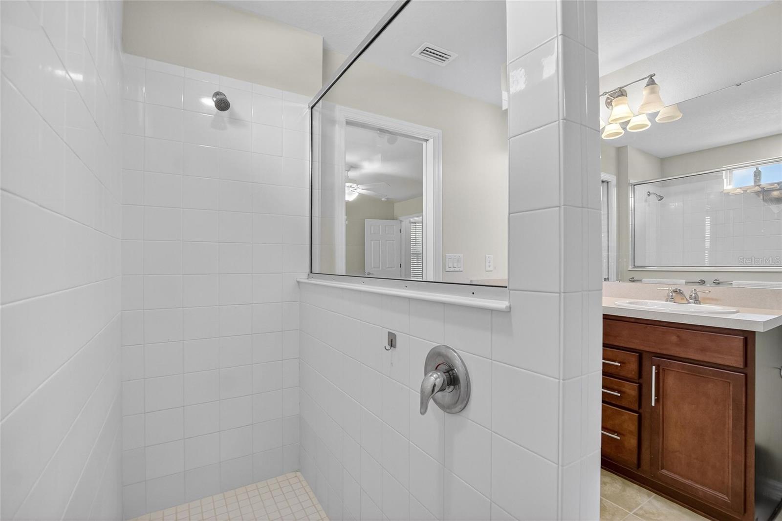 Image 26 of 51 For 6627 Ryestone Way