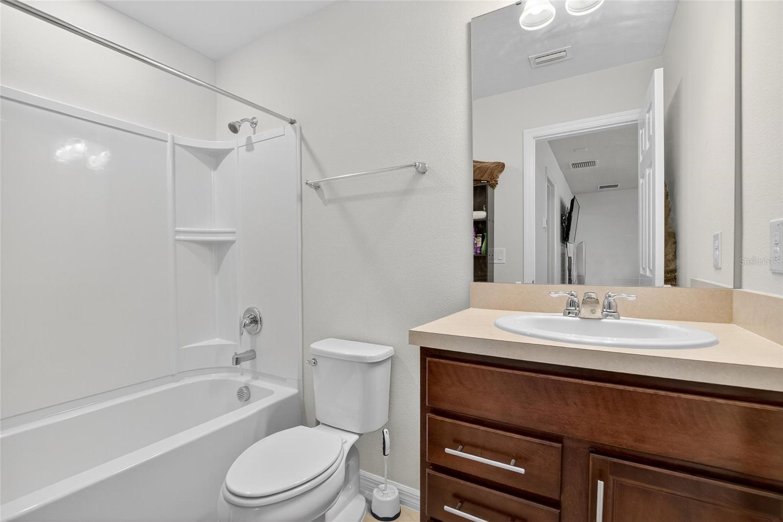 Image 35 of 51 For 6627 Ryestone Way
