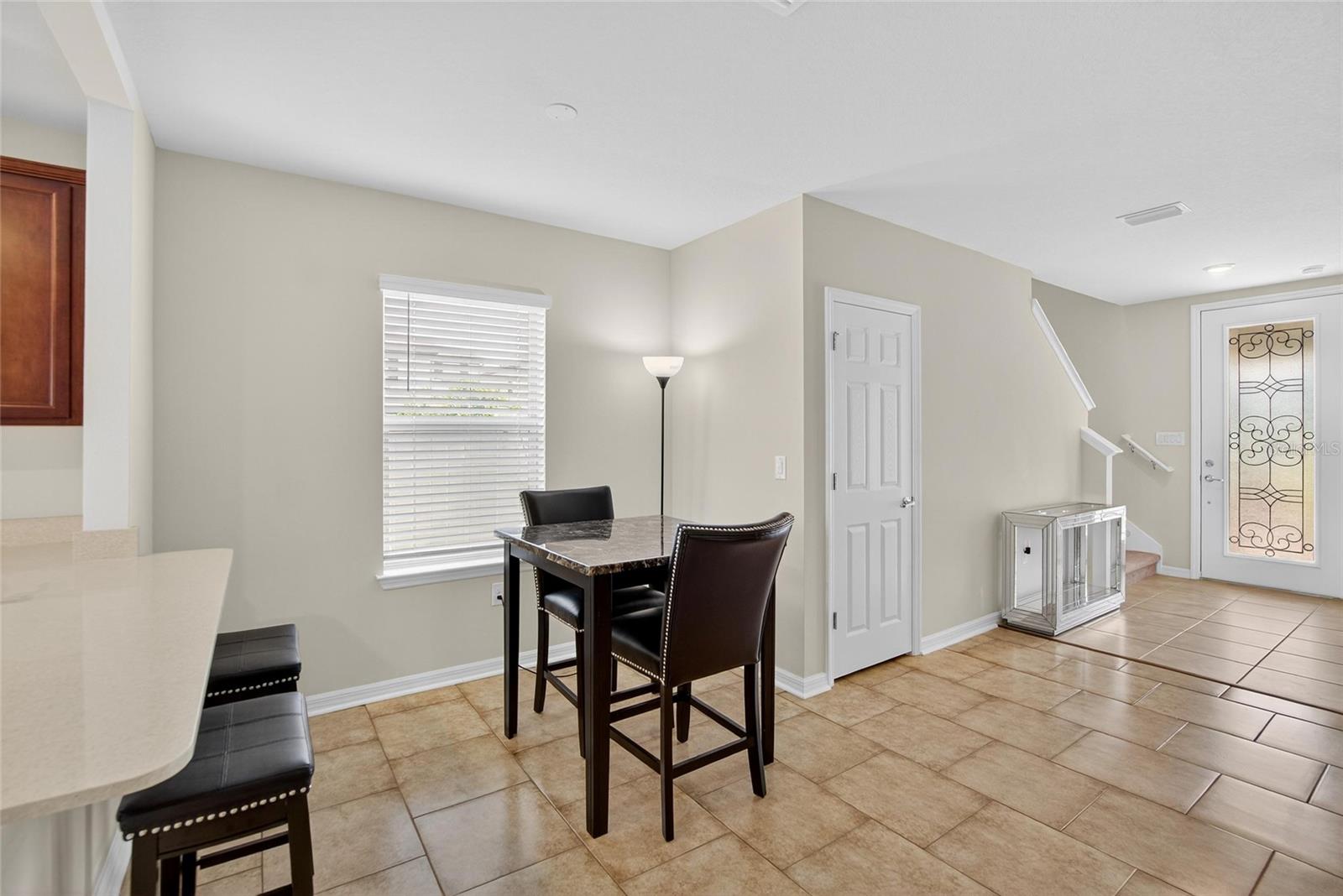Image 6 of 51 For 6627 Ryestone Way