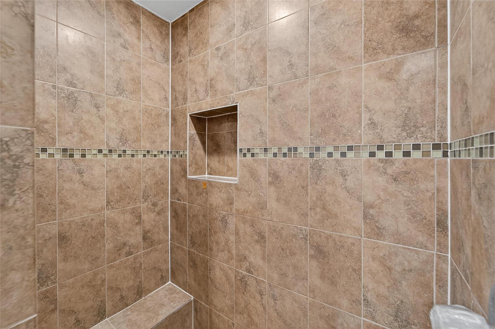 Image 18 of 42 For 2186 Greenbriar Boulevard