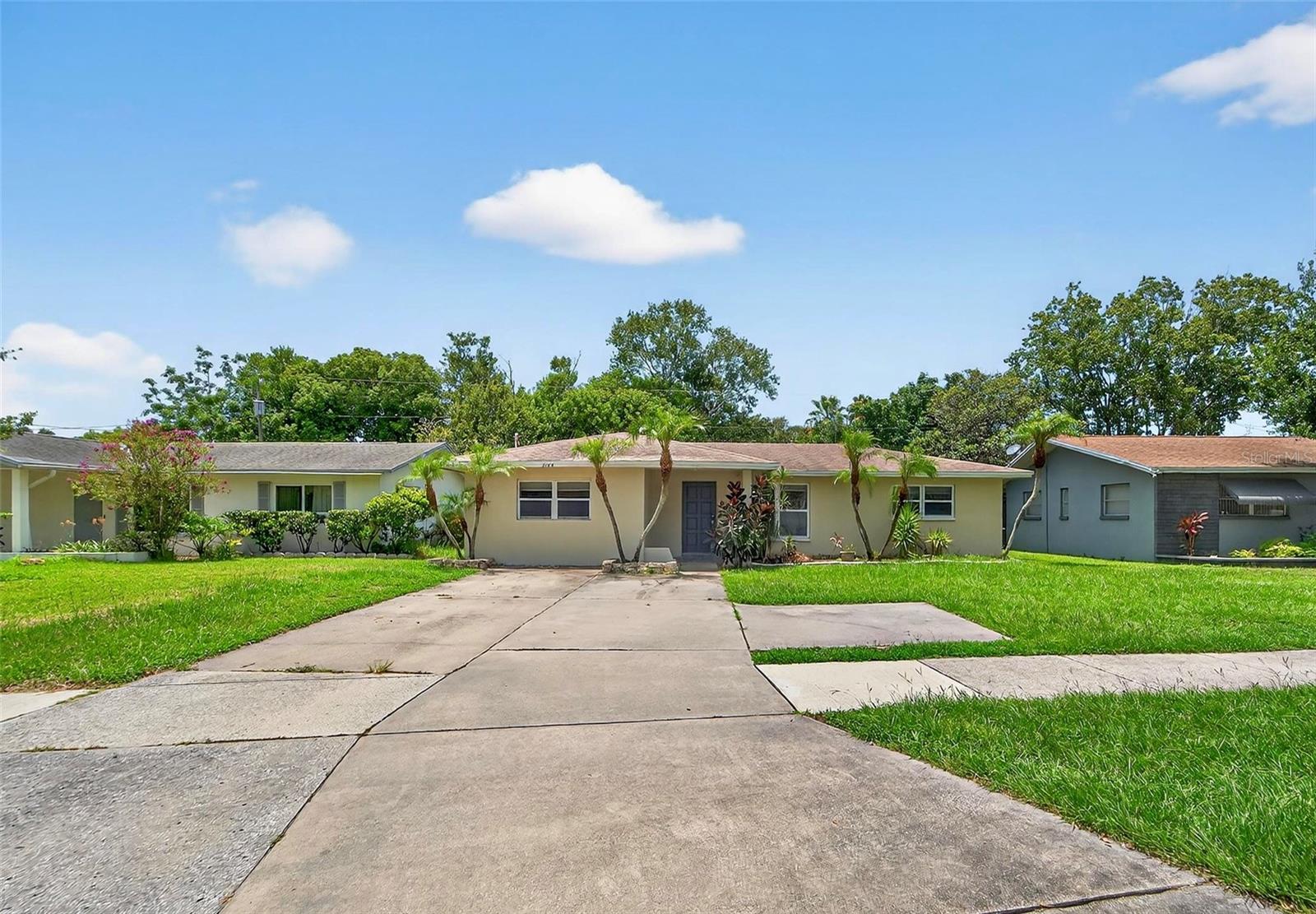 Image 2 of 42 For 2186 Greenbriar Boulevard