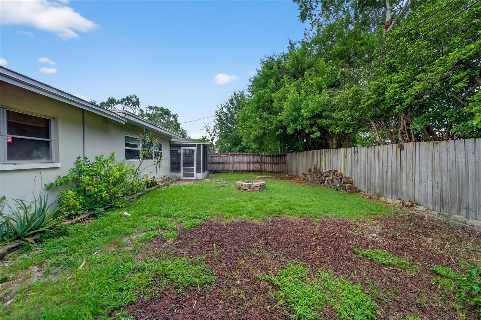 Image 32 of 42 For 2186 Greenbriar Boulevard