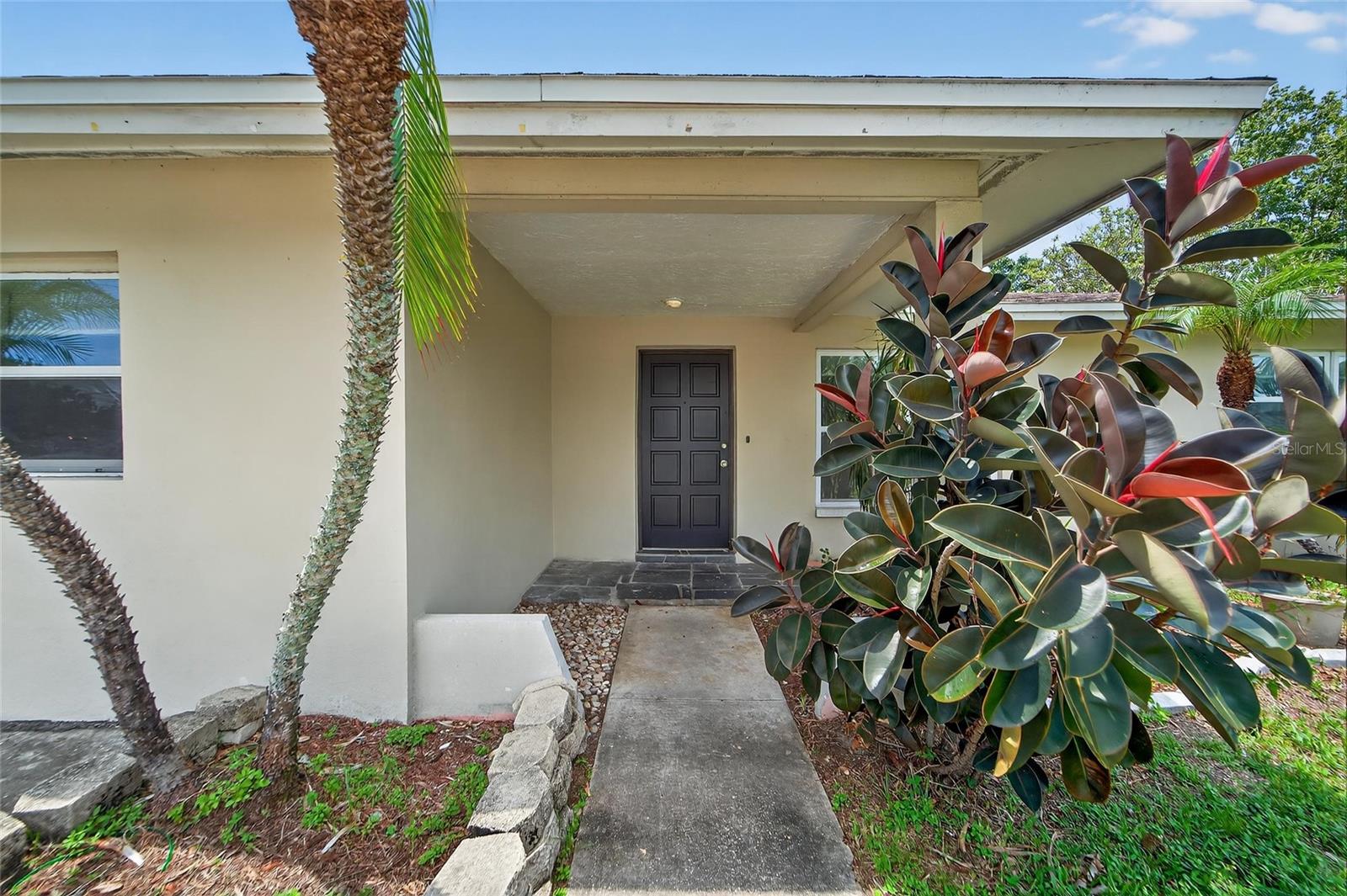 Image 4 of 42 For 2186 Greenbriar Boulevard