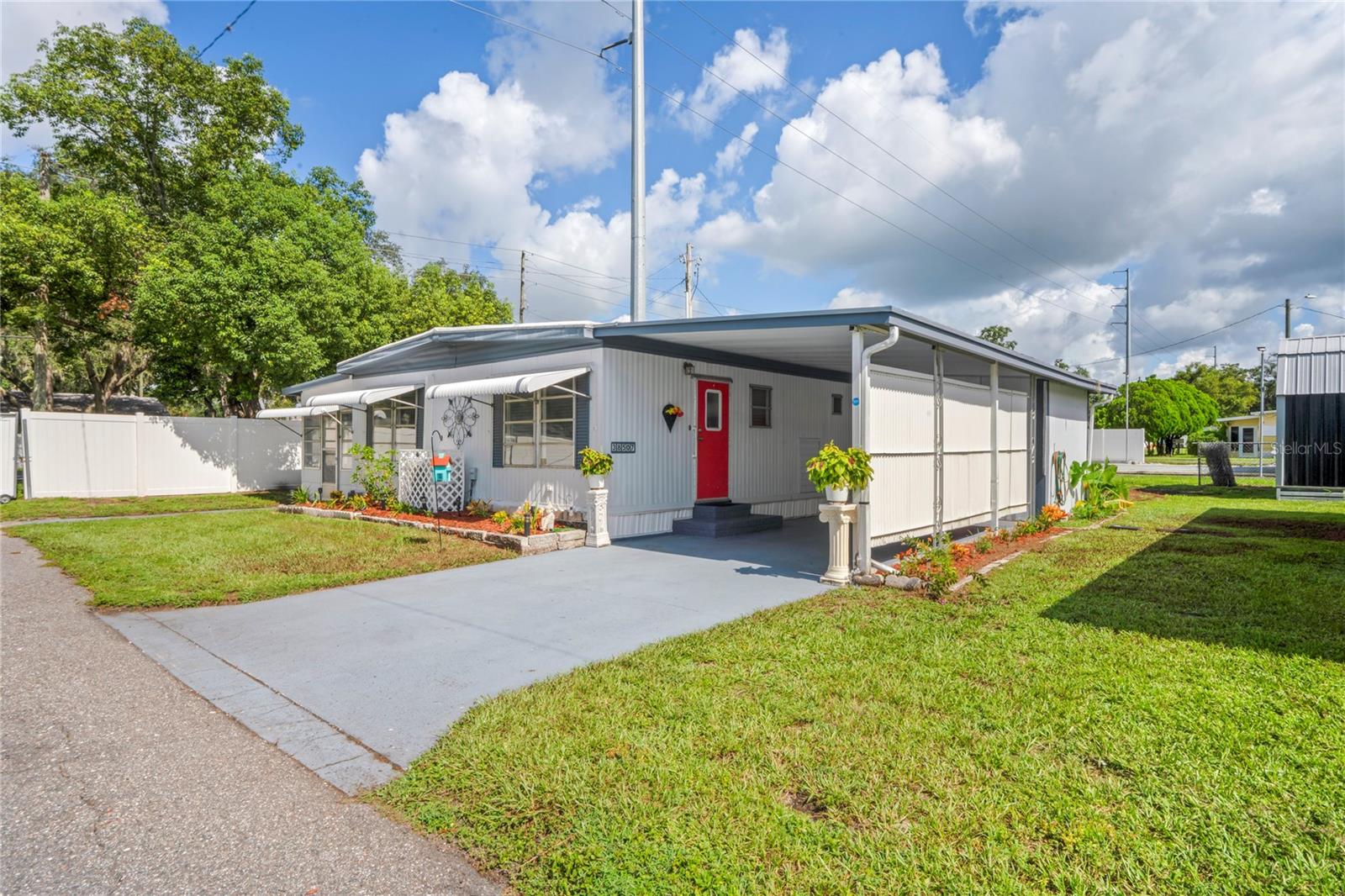 Image 2 of 48 For 38507 Windflower Avenue