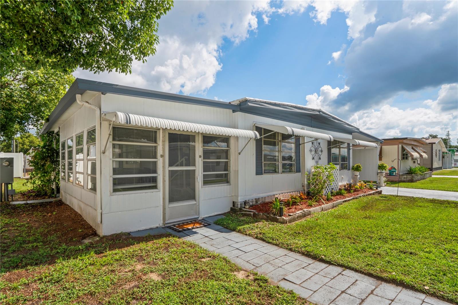 Image 33 of 48 For 38507 Windflower Avenue