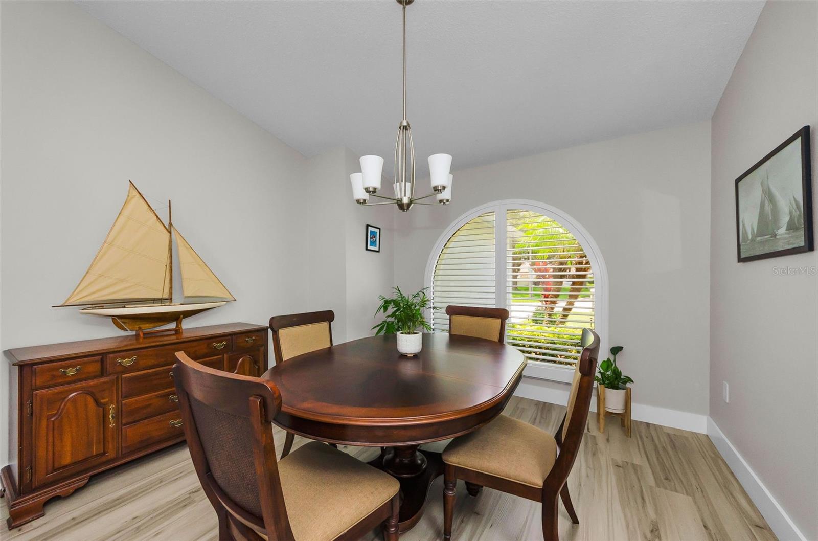 Image 16 of 63 For 2991 Tangerine Terrace