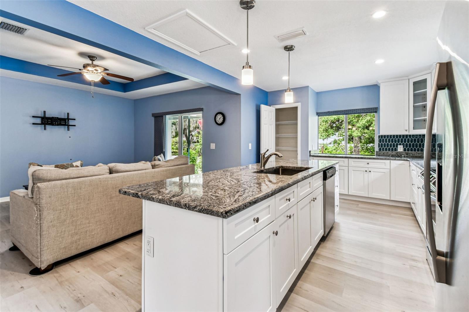 Image 15 of 42 For 7801 Highland Avenue