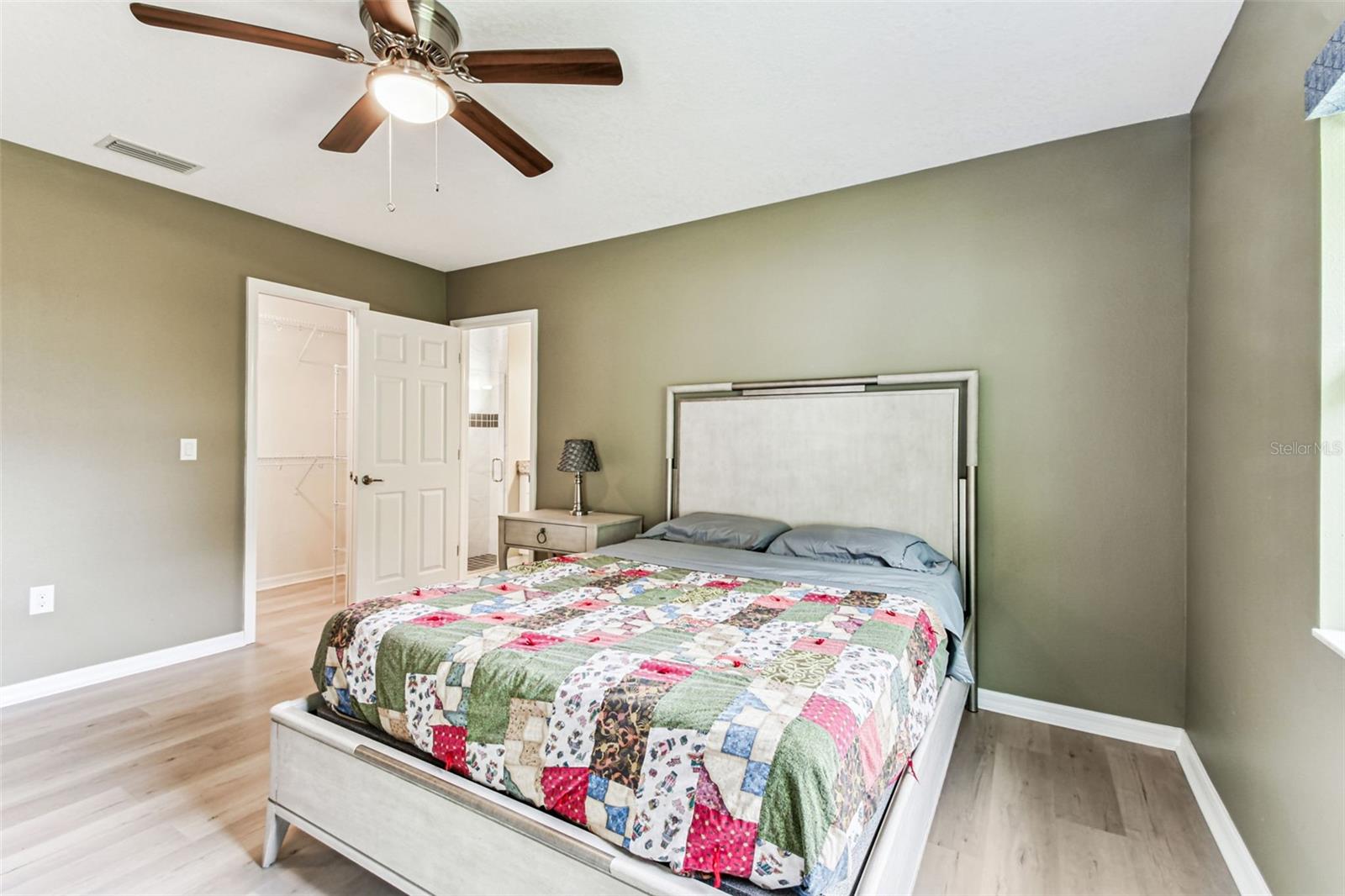 Image 23 of 42 For 7801 Highland Avenue