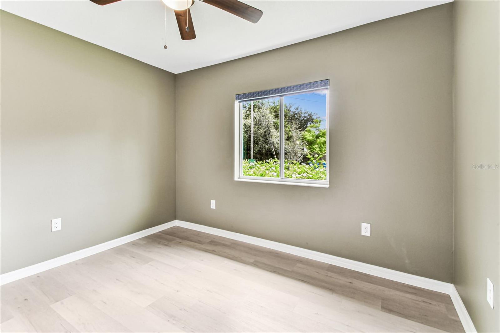 Image 31 of 42 For 7801 Highland Avenue