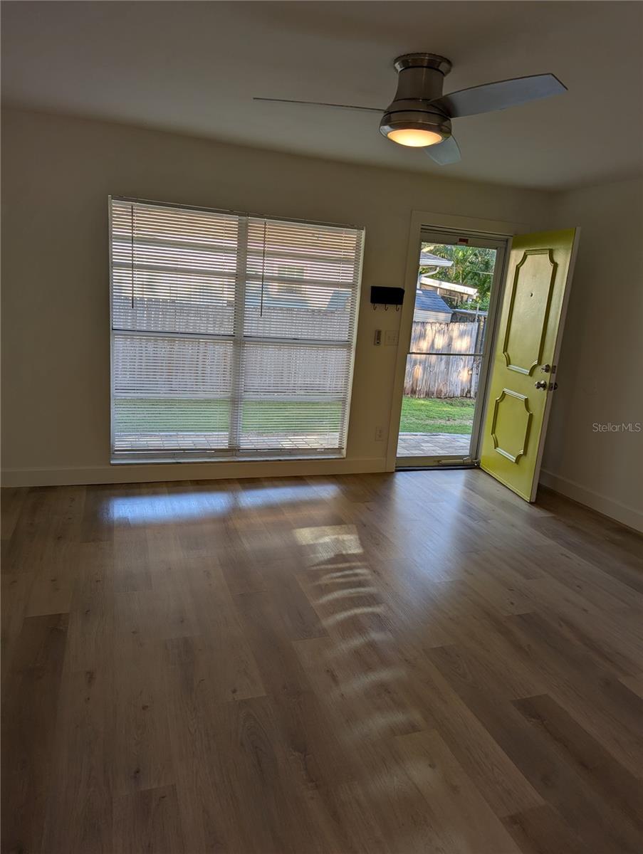 Image 21 of 29 For 230 48th Avenue N