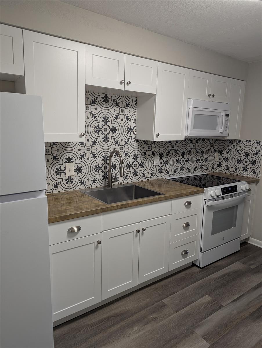 Image 4 of 29 For 230 48th Avenue N