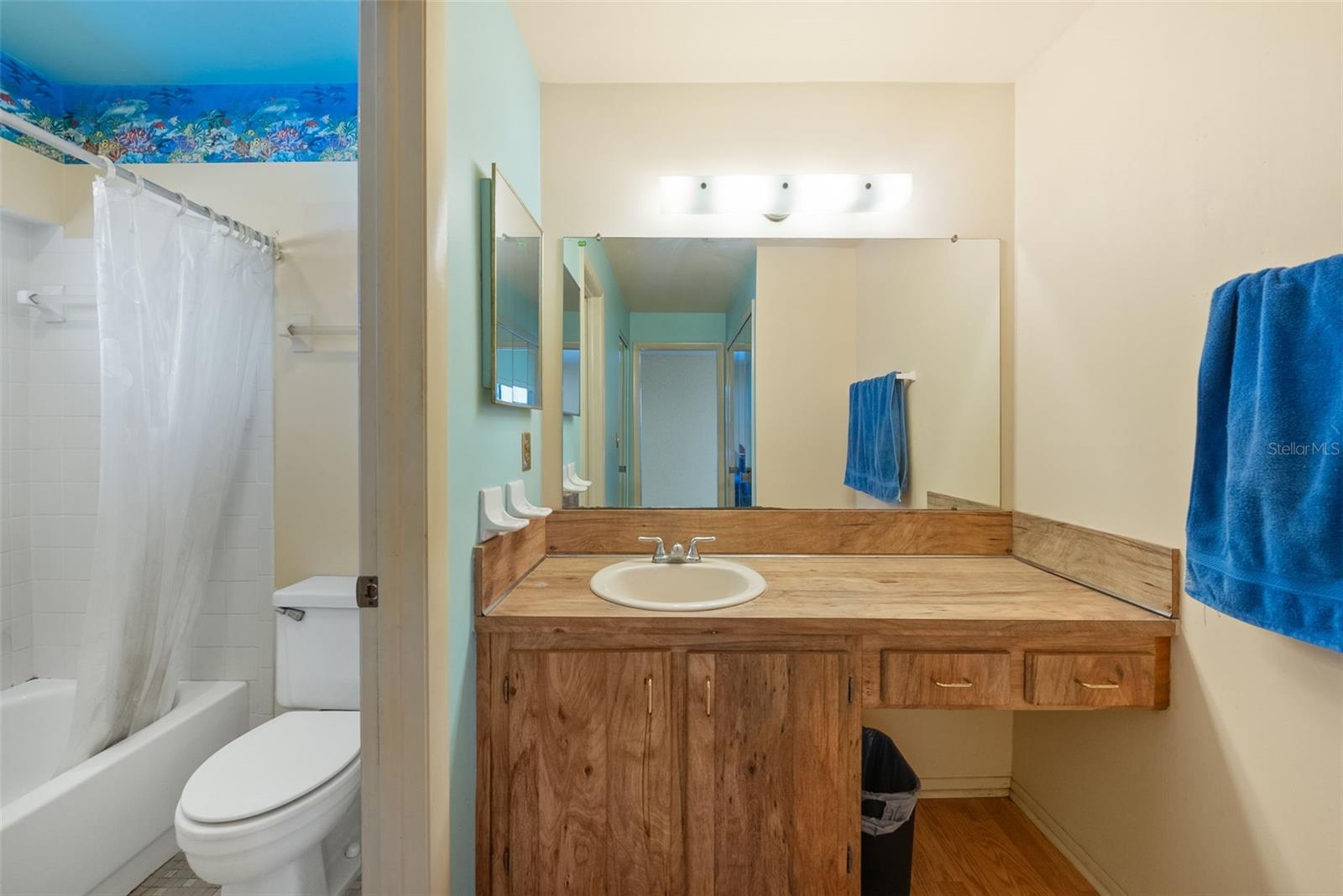 Image 23 of 80 For 9209 Seminole Boulevard 27