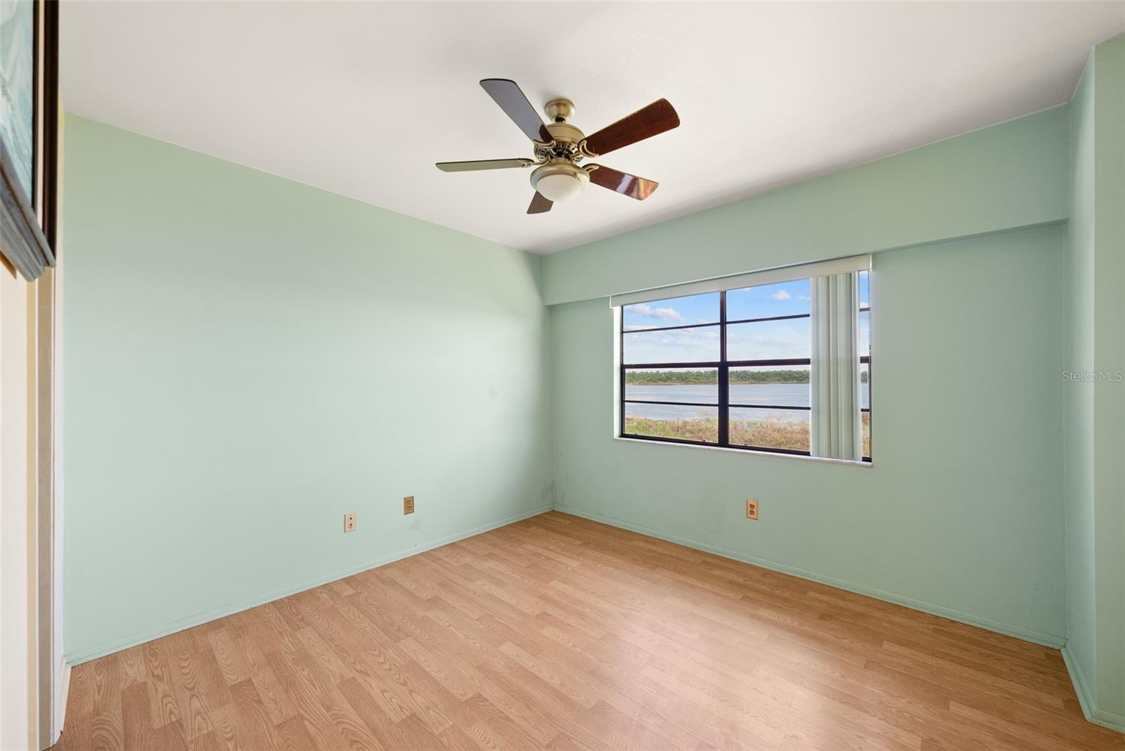 Image 28 of 80 For 9209 Seminole Boulevard 27