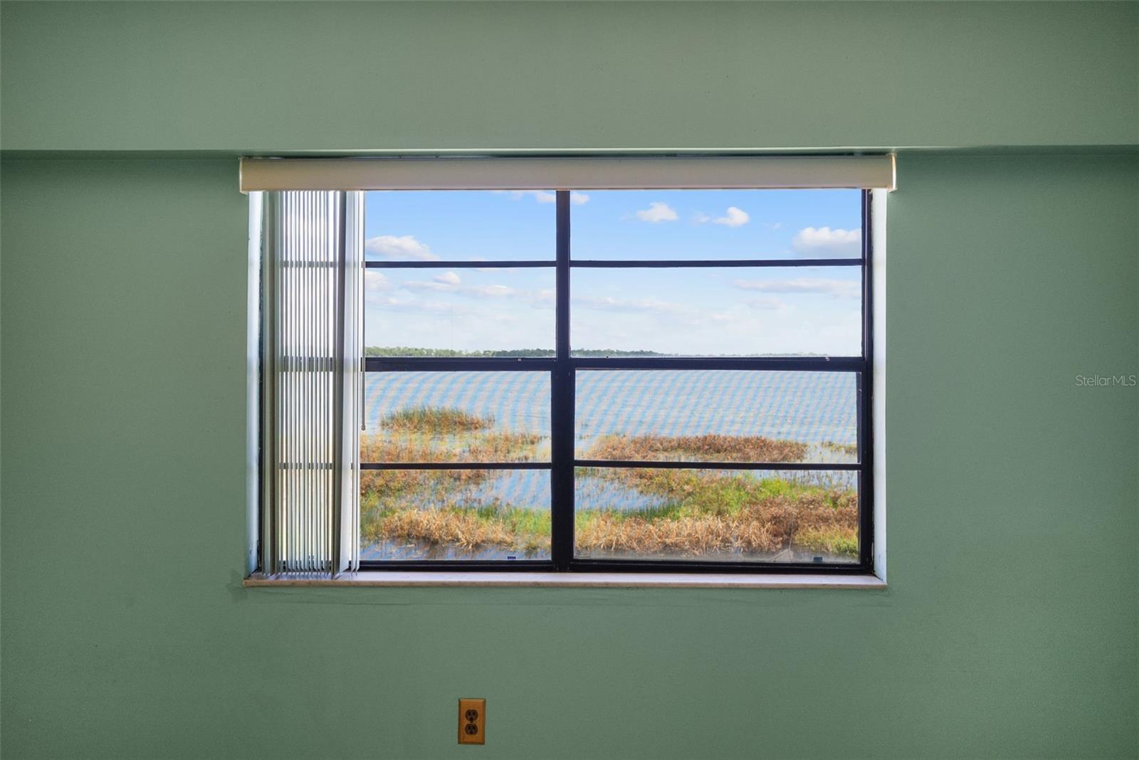 Image 32 of 80 For 9209 Seminole Boulevard 27