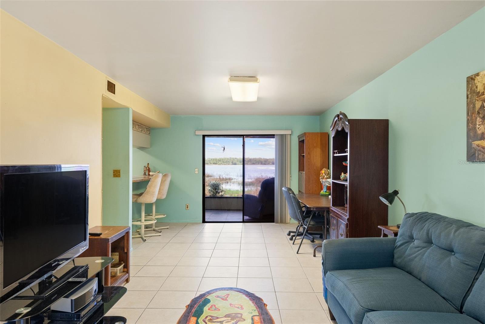 Image 7 of 80 For 9209 Seminole Boulevard 27