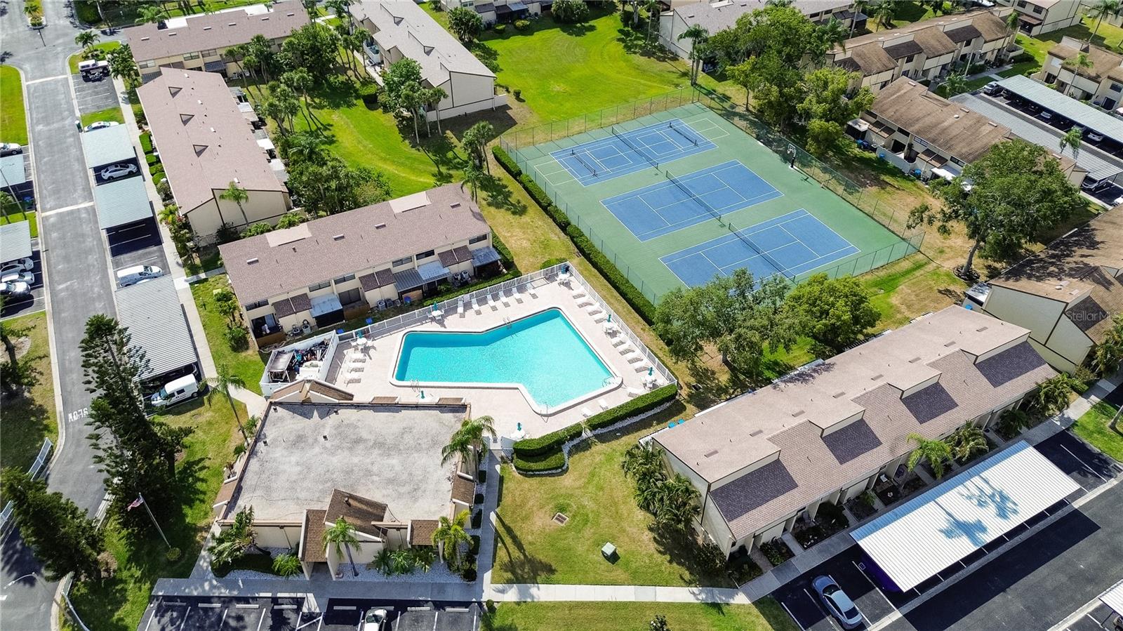 Image 70 of 80 For 9209 Seminole Boulevard 27