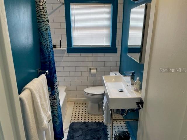 Image 13 of 23 For 3646 6th Avenue N