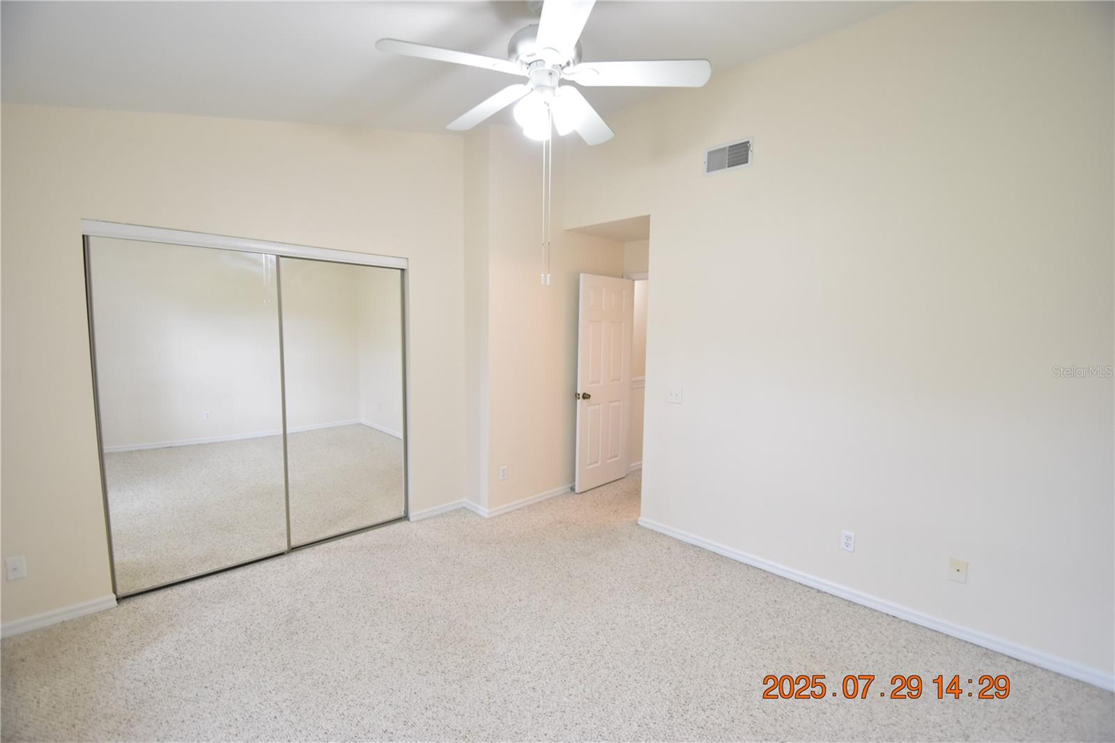 Listing photo id 23 for 16539 Lake Brigadoon Circle