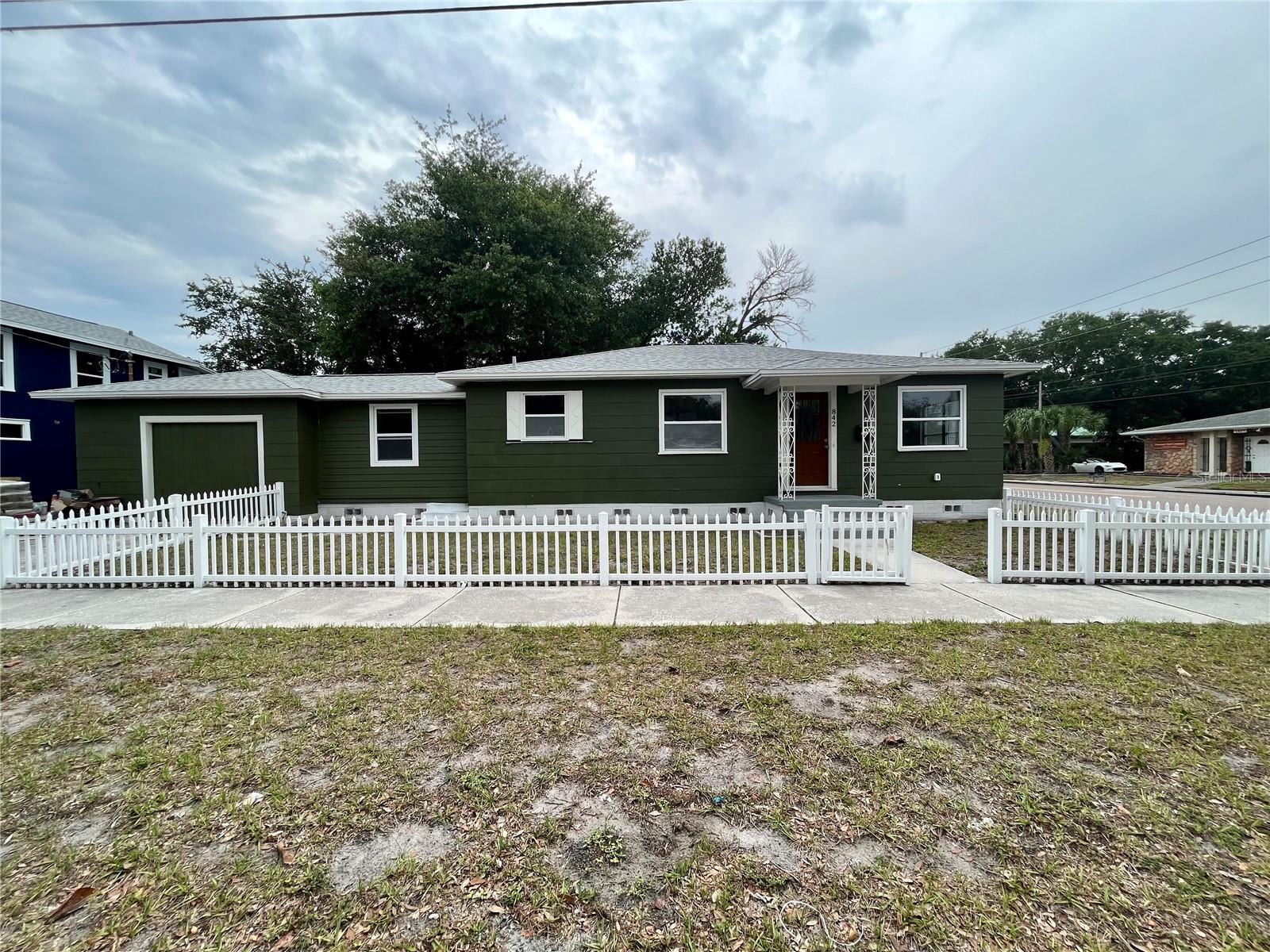 Details for 842 14th Street N, ST PETERSBURG, FL 33705