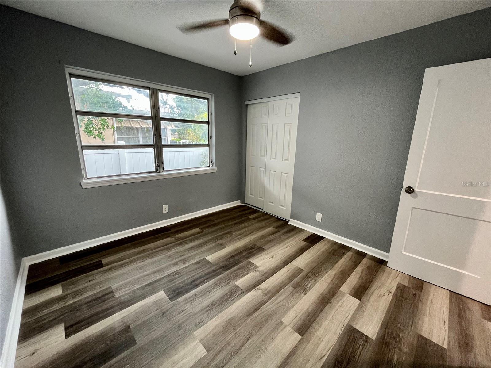 Image 16 of 28 For 842 14th Street N