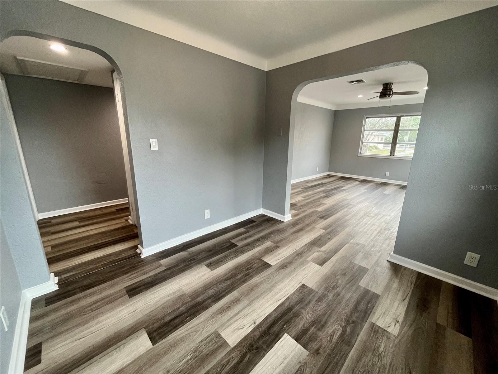 Image 5 of 28 For 842 14th Street N