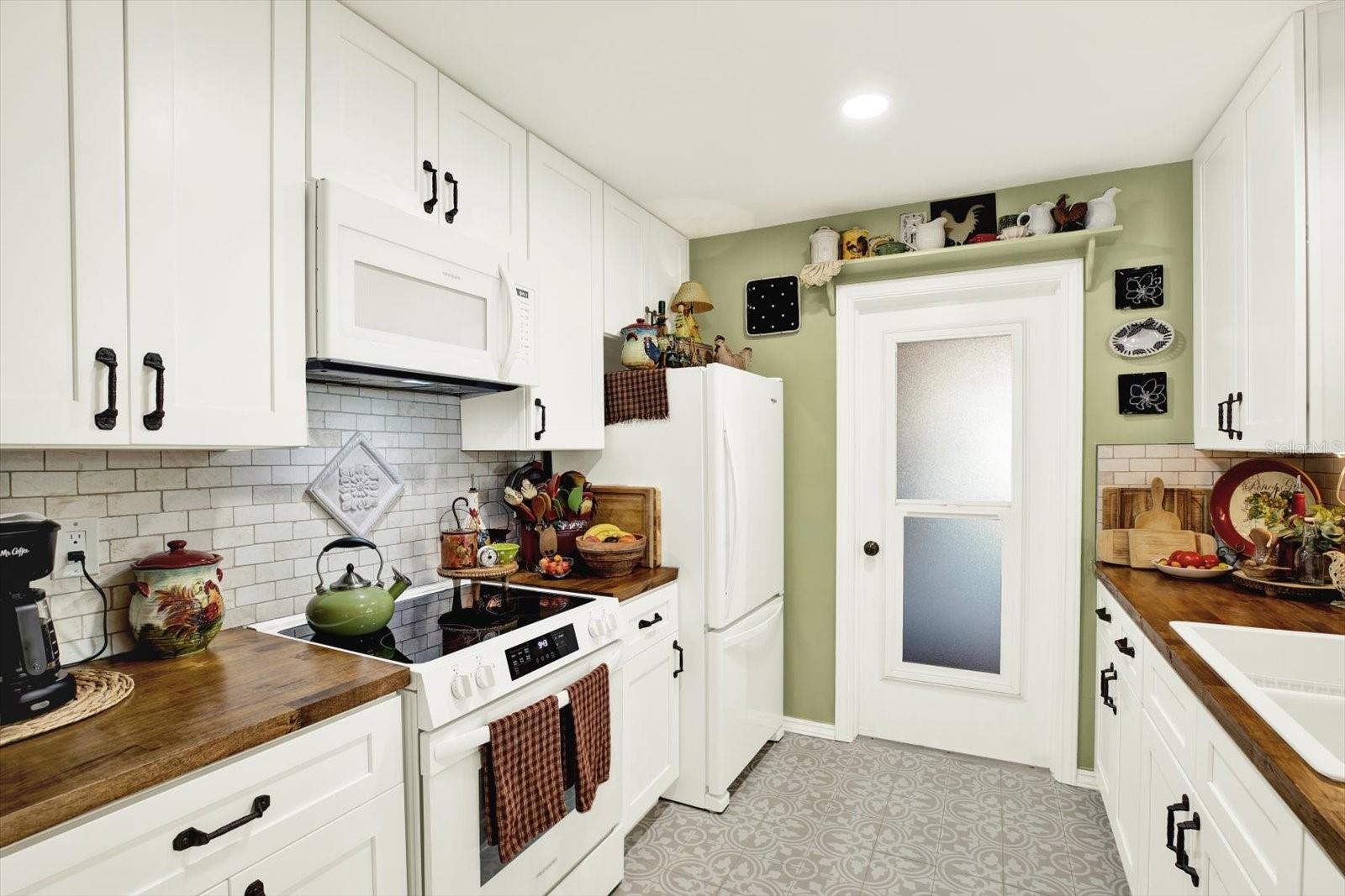 Image 10 of 29 For 204 45th Avenue