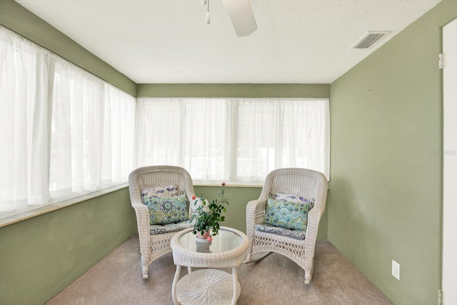 Image 21 of 29 For 204 45th Avenue