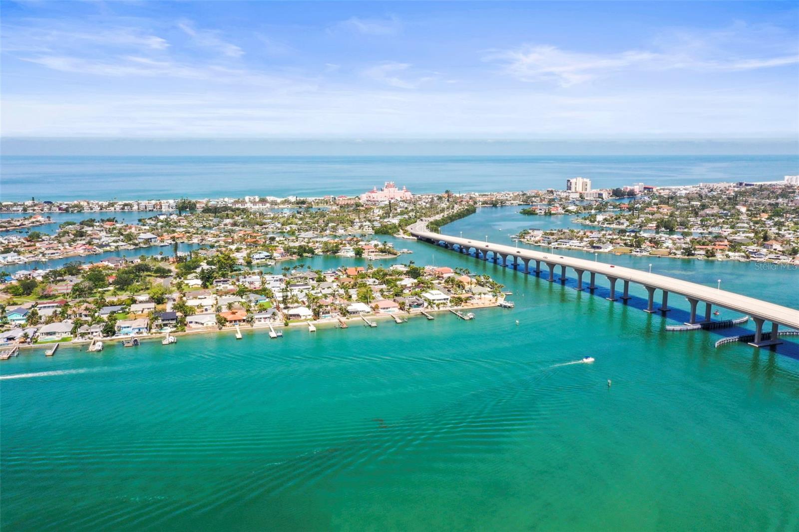 Image 20 of 23 For 6021 Bahia Del Mar Circle 534