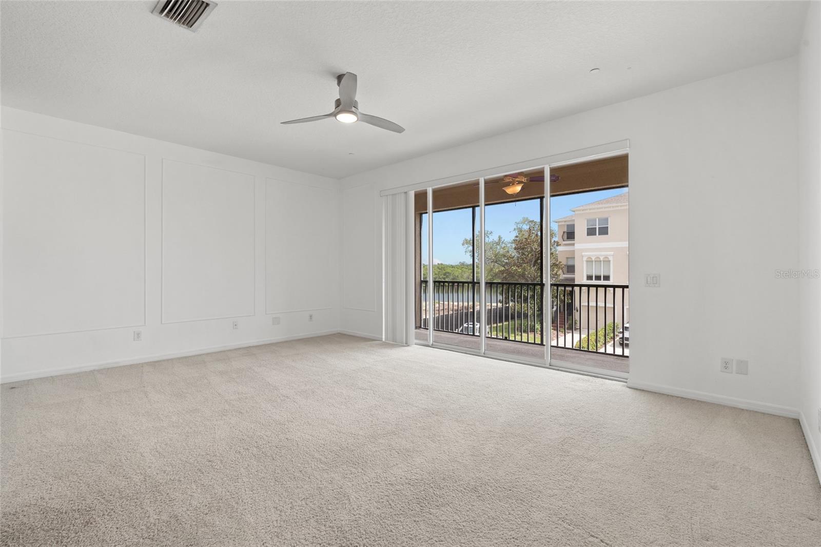 Image 10 of 45 For 1190 Venetian Harbor Drive Ne