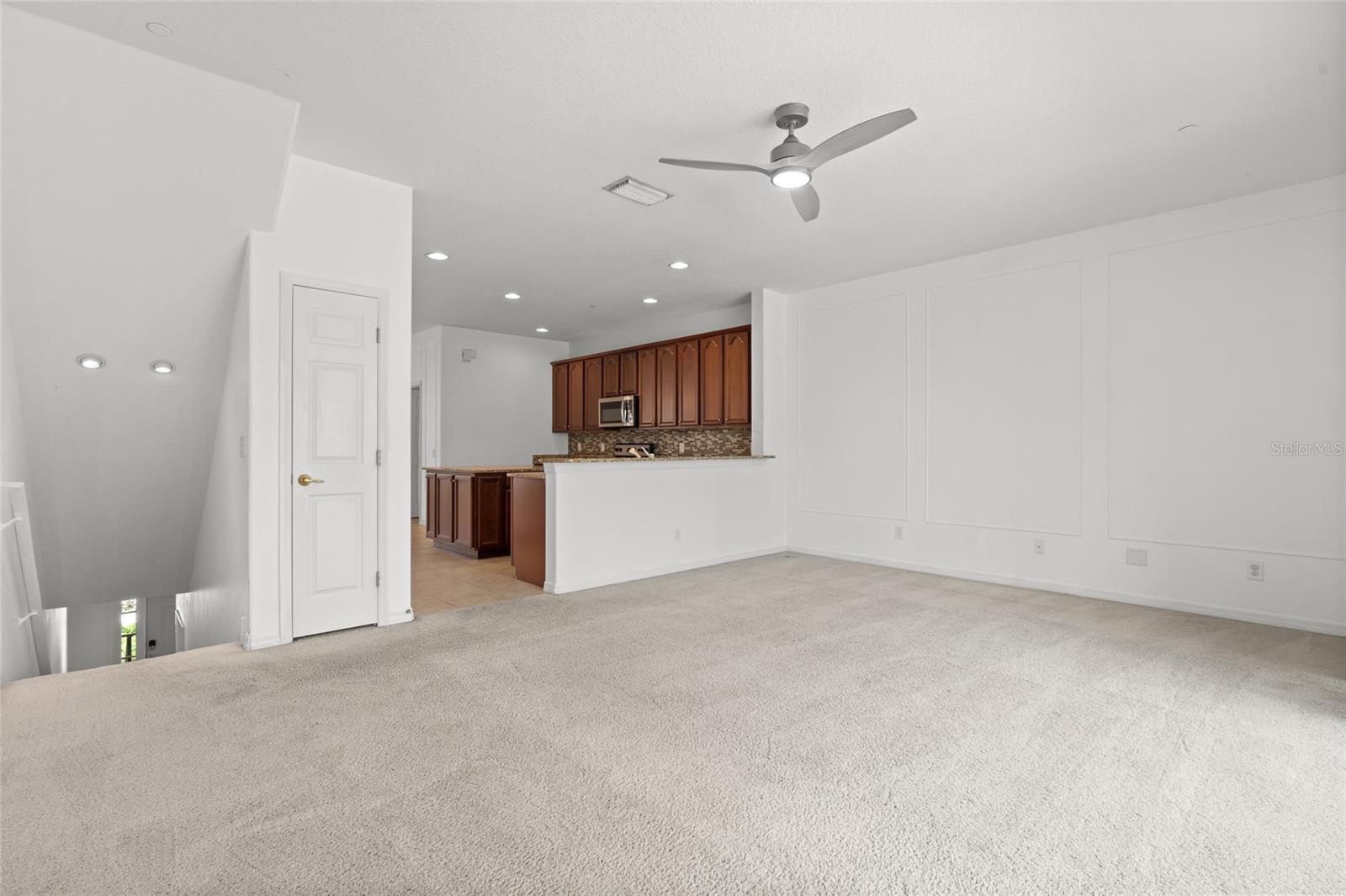 Image 11 of 45 For 1190 Venetian Harbor Drive Ne