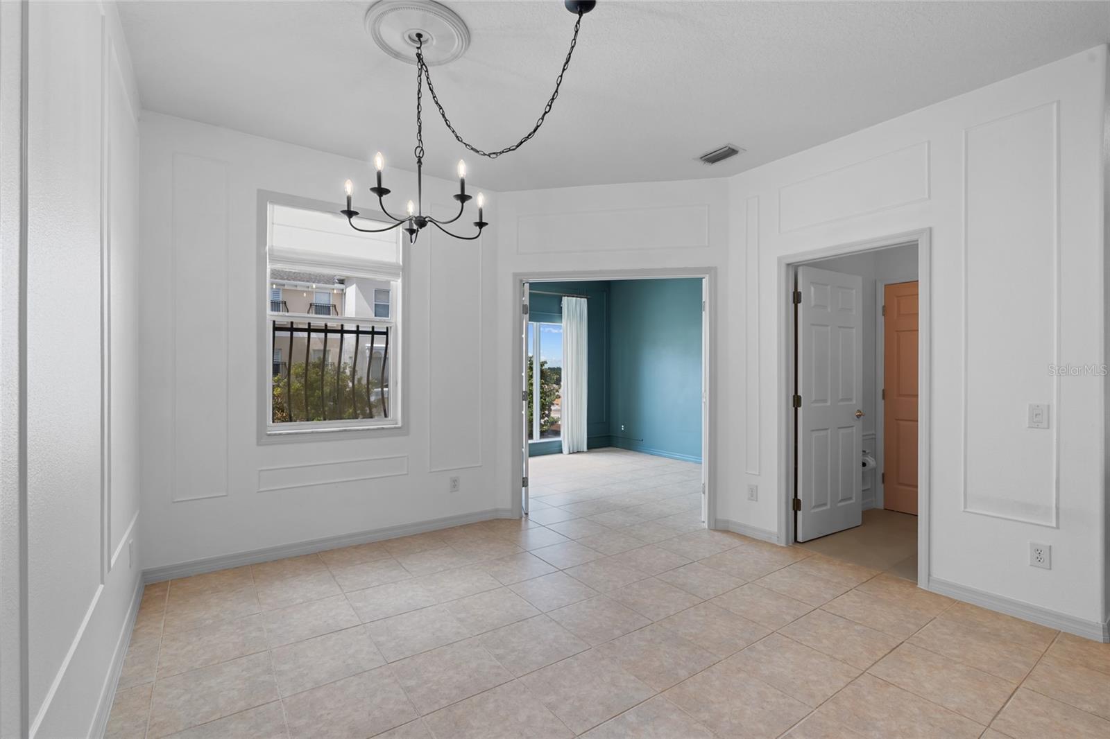 Image 13 of 45 For 1190 Venetian Harbor Drive Ne