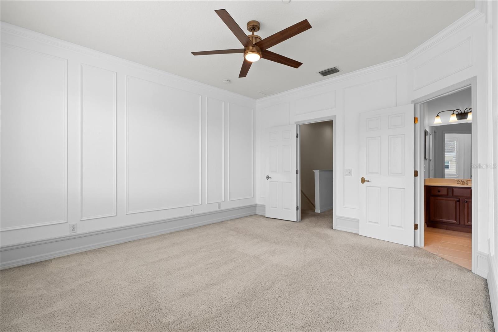 Image 22 of 45 For 1190 Venetian Harbor Drive Ne