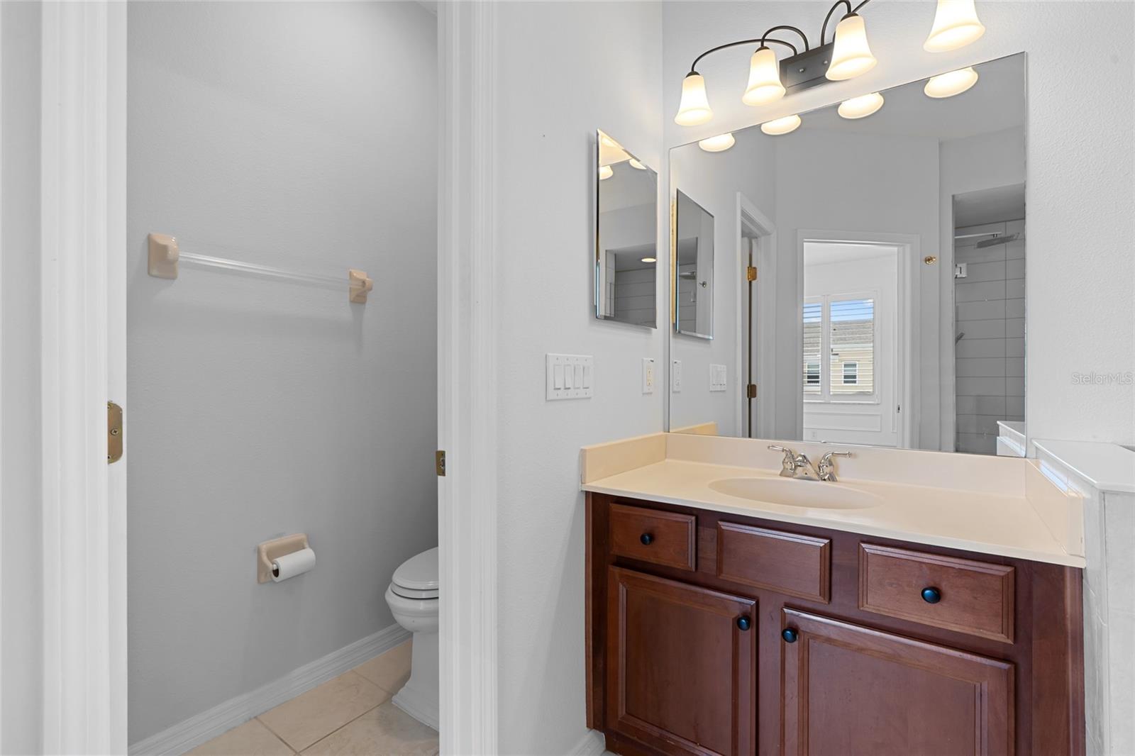 Image 24 of 45 For 1190 Venetian Harbor Drive Ne