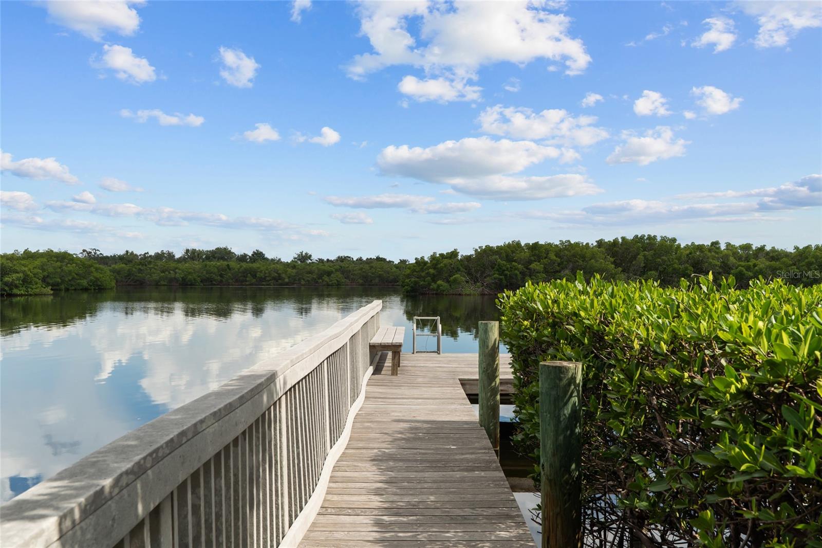 Image 35 of 45 For 1190 Venetian Harbor Drive Ne