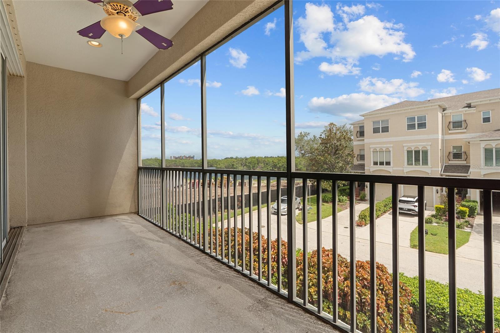 Image 8 of 45 For 1190 Venetian Harbor Drive Ne