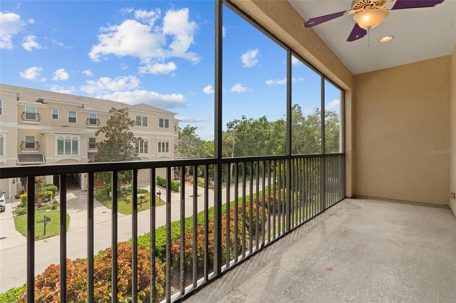 Image 9 of 45 For 1190 Venetian Harbor Drive Ne