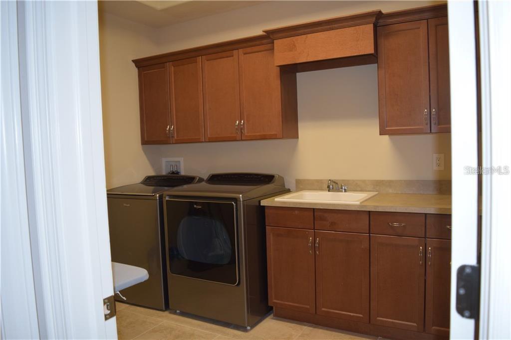 Listing photo id 13 for 20411 Lace Cascade Road