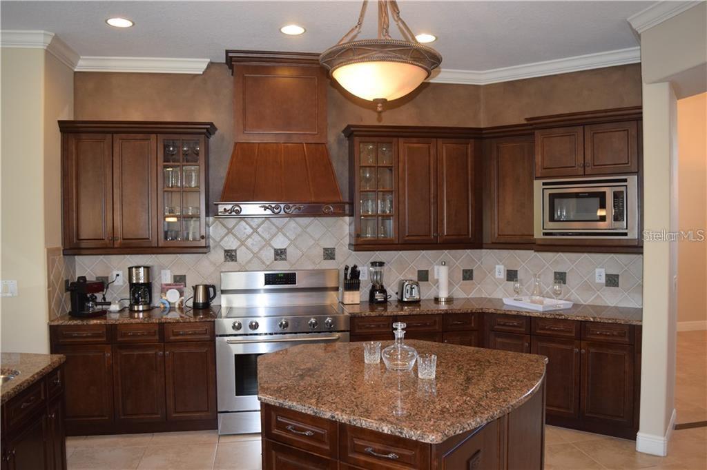 Listing photo id 2 for 20411 Lace Cascade Road