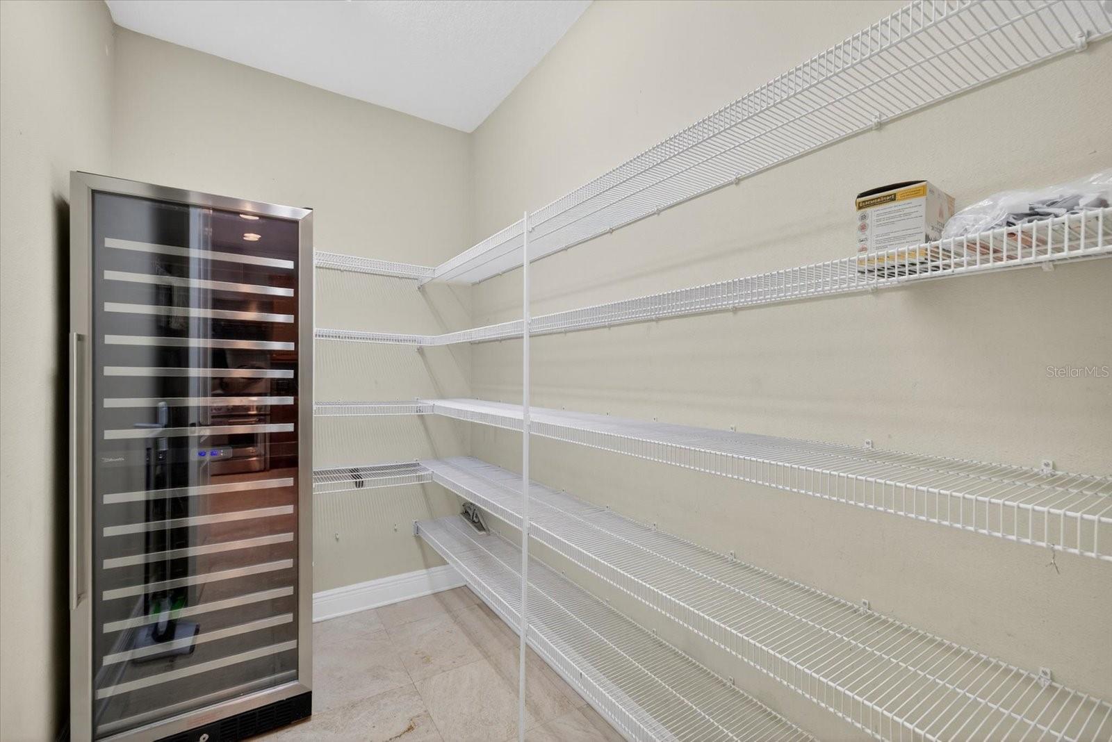 Image 10 of 76 For 3904 Santiago Street